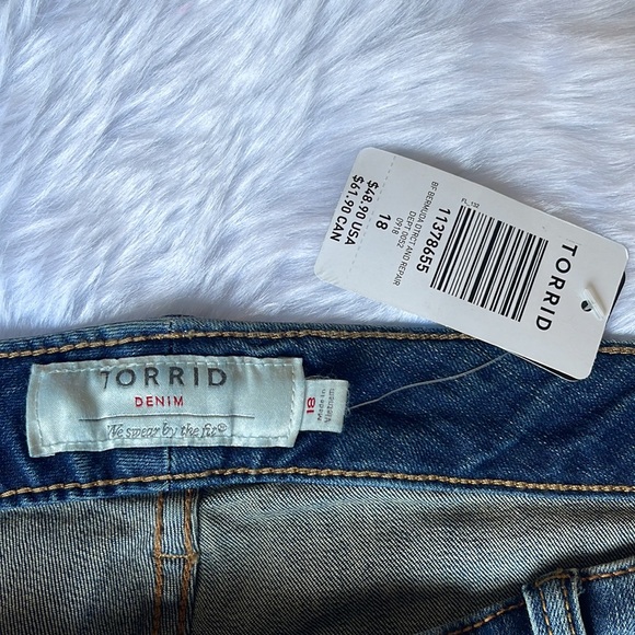 Brand New With Tags, Torrid Denim Short - Picture 2 of 7